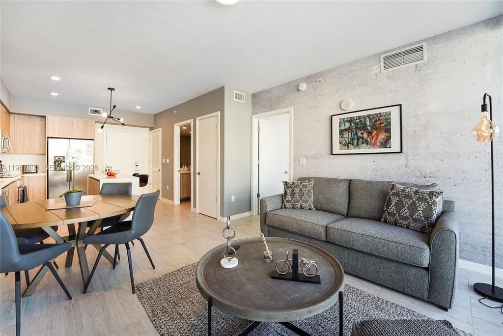 1-bedroom Condo — 3900 Biscayne Blvd Unit S218