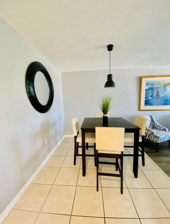 1+1 Condo — 301 Croton Avenue #407