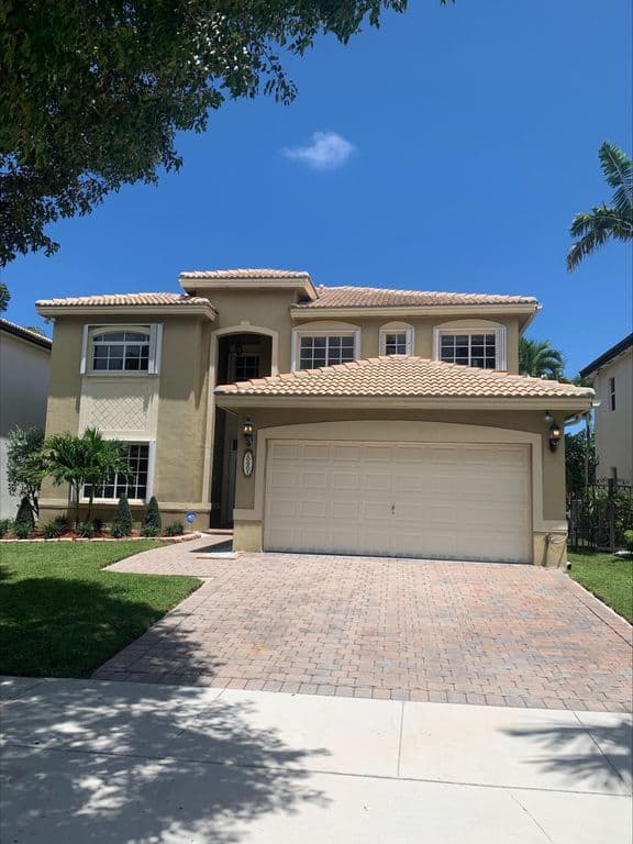5+1 Müstakil ev — 20901 SW 88TH Court