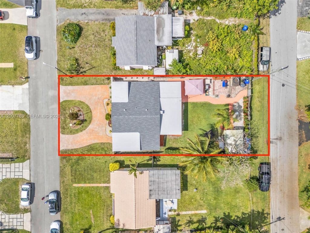 3+1 Müstakil ev — 921 N 31st Ct