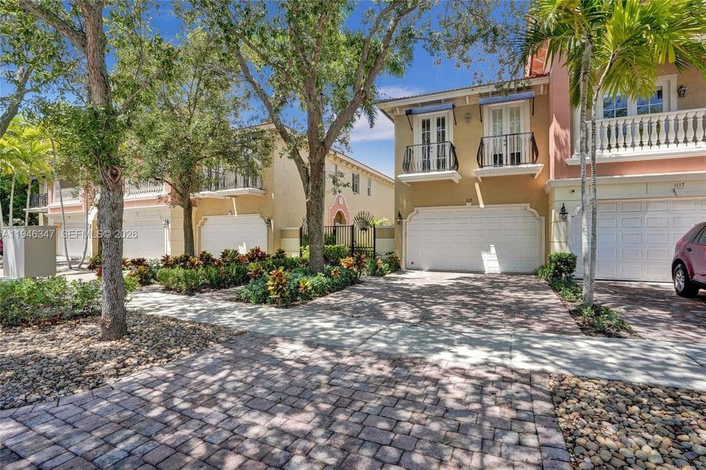 3-bedroom Property — 1115 NE 14th Ave