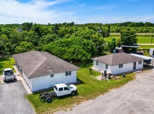 3+1 Müstakil ev — 19651 SW 168th St, Miami, 33187