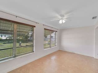 2+1 Müstakil ev — 7255 NW 8th Ct, Pompano Beach, 33063