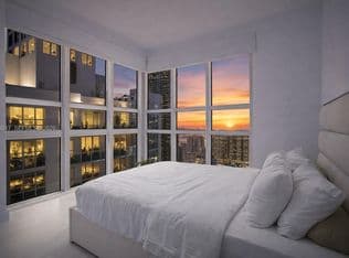 1-bedroom Condo — 950 Brickell Bay Dr APT 4101, Miami, 33131