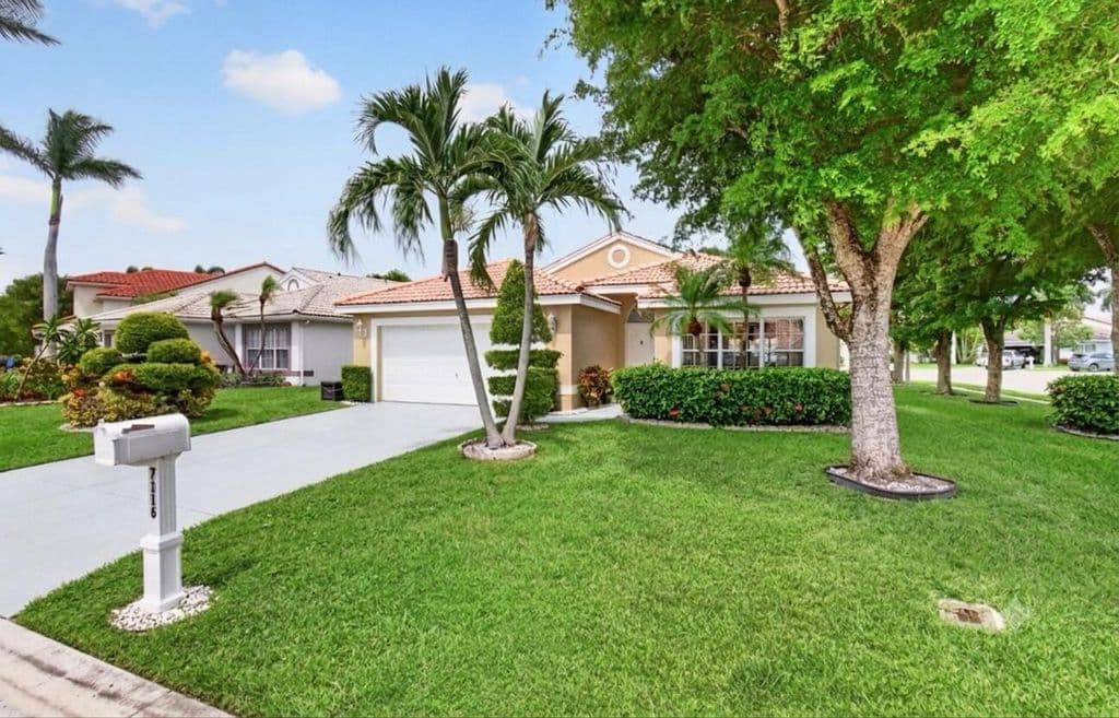 3-bedroom Single-Family Home — 7116 CATALINA Way