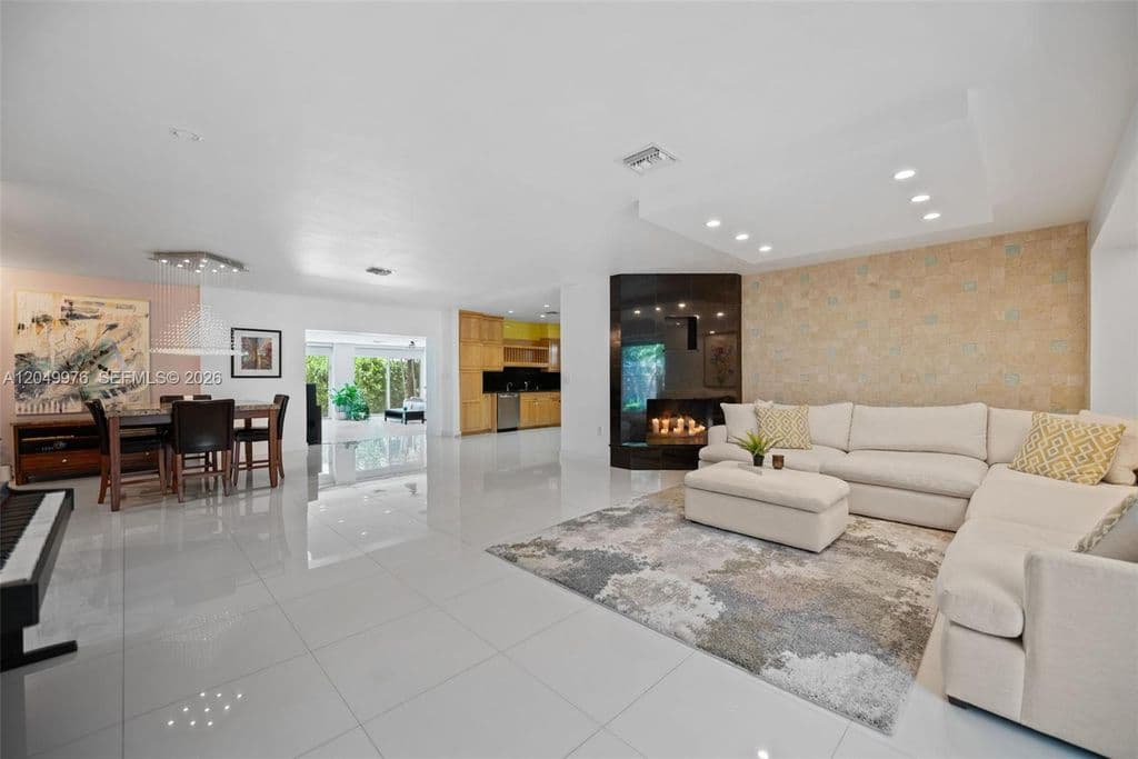3-bedroom Single-Family Home — 11530 NE 22nd Dr