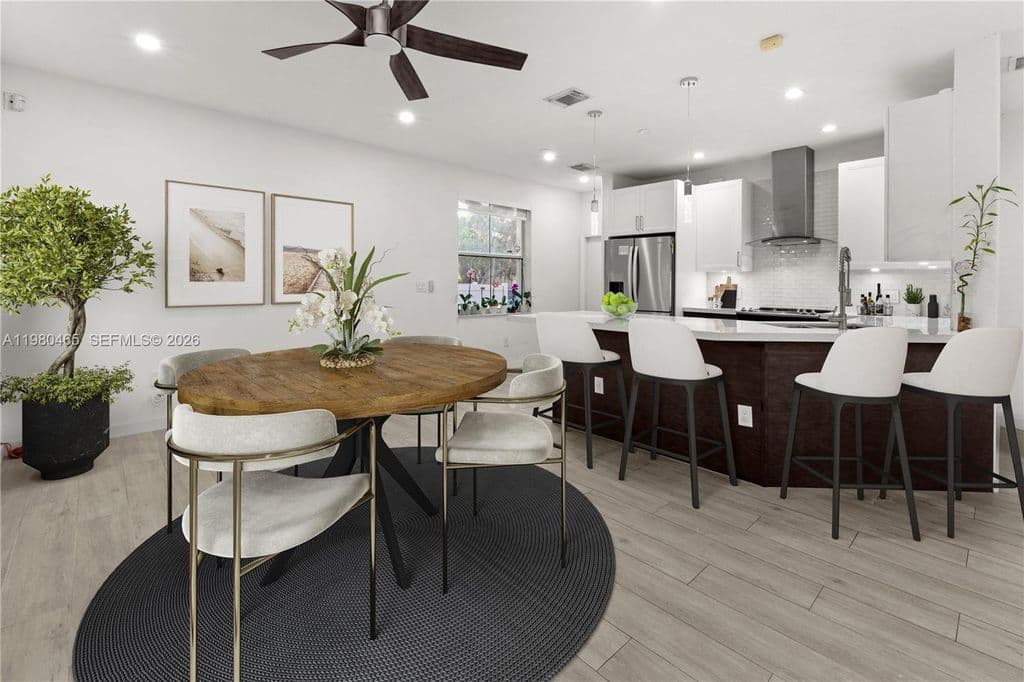 4-bedroom Property — 17130 SW 36th Ct