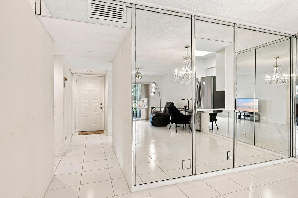 2-bedroom Condo — 7321 Amberly Lane #110