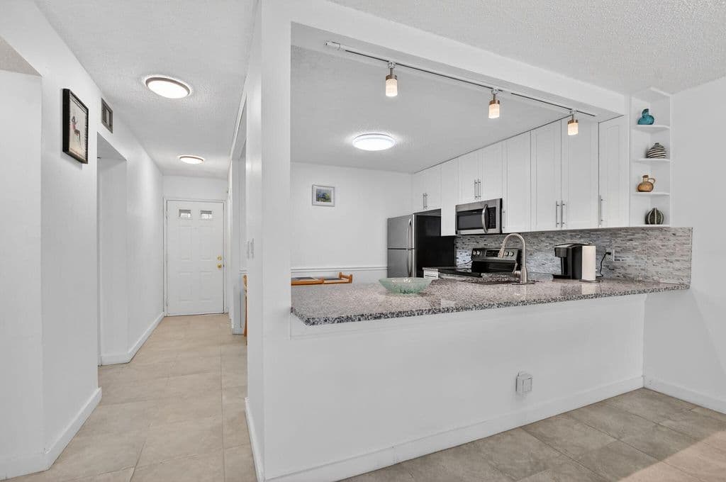2+1 Müstakil ev — 9110 Fairbanks Lane #5
