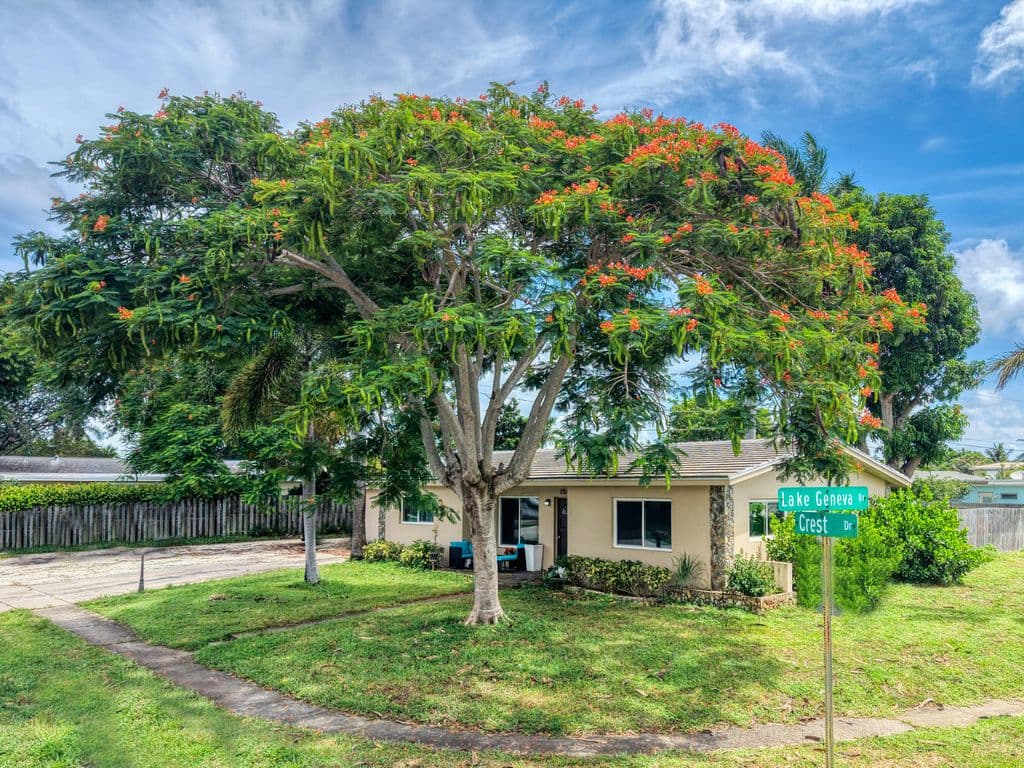 4-bedroom Single-Family Home — 1510 CREST Drive