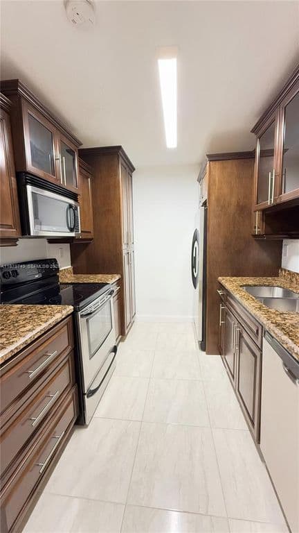 2+1 Condo — 7121 Miami Lakes Dr APT Q8