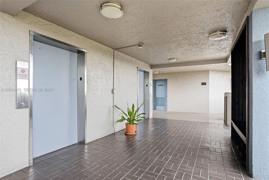 2+1 Condo — 1001 Colony Point Cir APT 503