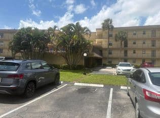 2-bedroom Condo — 9355 SW 8th Street #225, Boca Raton, 33428