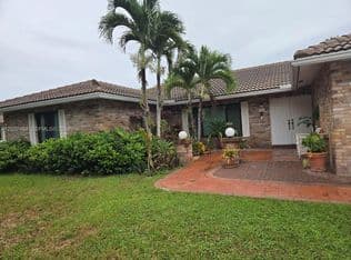 4-bedroom Single-Family Home — 913 NW 110th Ln, Coral Springs, 33071