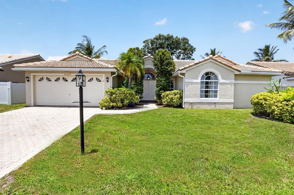4+1 Müstakil ev — 9415 Lake Serena Drive