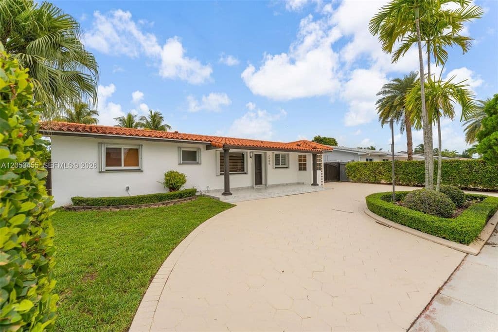 3+1 Müstakil ev — 2900 SW 98th Ave
