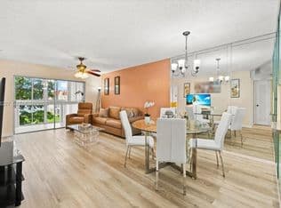 2-bedroom Condo — 2911 N Pine Island Rd APT 311, Sunrise, 33322
