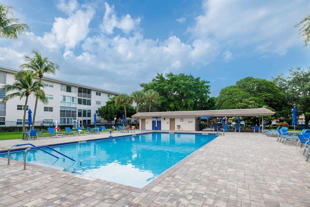 2-bedroom Condo — 3301 Aruba Way #D3