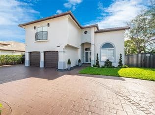 5-bedroom Single-Family Home — 1385 SW 143rd Ct, Miami, 33184