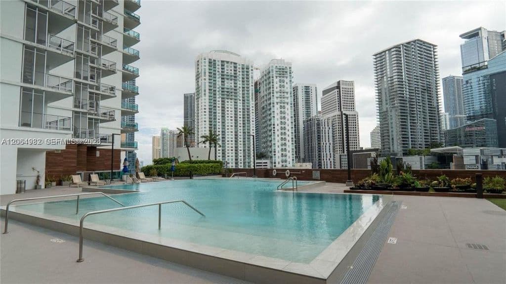 2-bedroom Condo — 350 S Miami Ave APT 2714