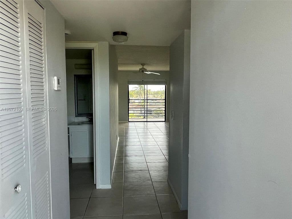 2-bedroom Condo — 2711 NW 104th Ave APT 404