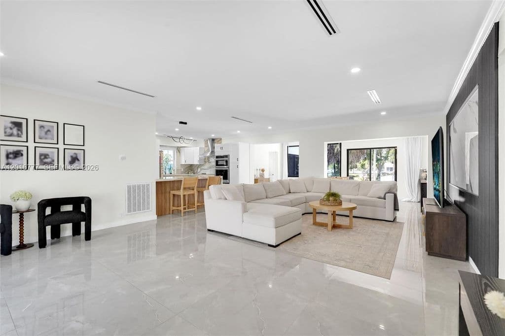 4+1 Müstakil ev — 3411 Thomas St