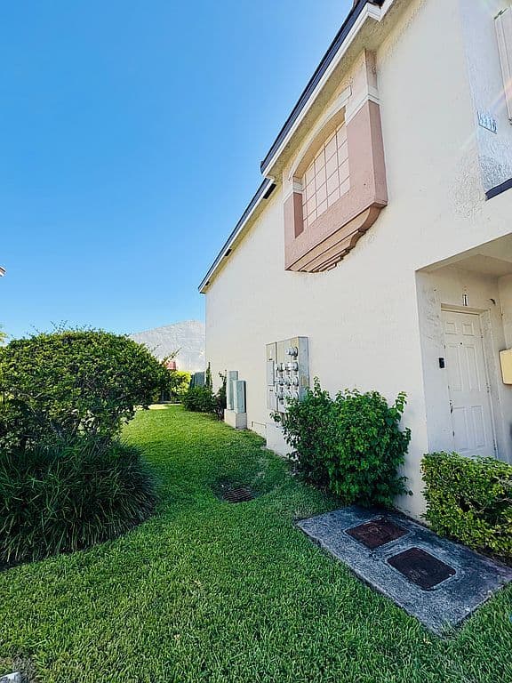 3-bedroom Condo — 8346 NW 10th St APT 1F