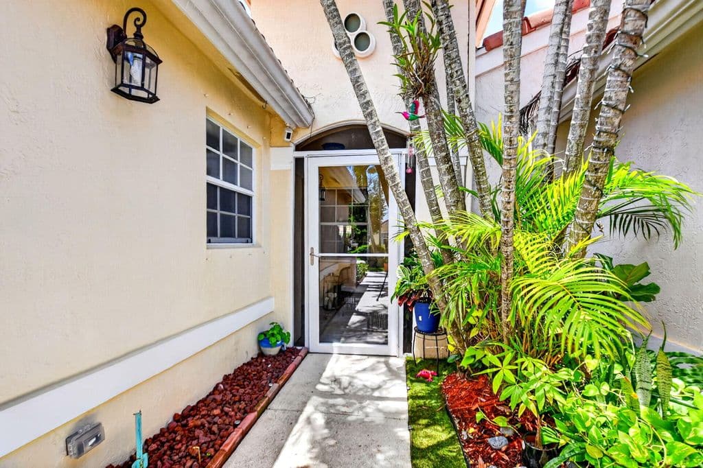 2-bedroom Single-Family Home — 7285 Burgess Drive
