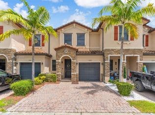3-bedroom Townhouse — 11429 SW 253rd St, Homestead, 33032