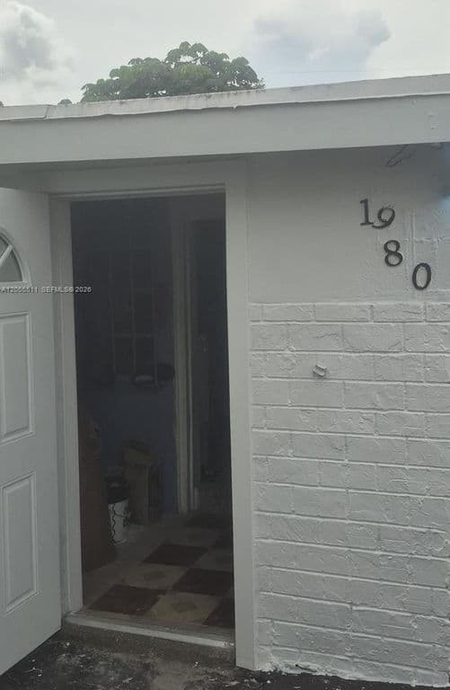 4-bedroom Single-Family Home — 1980 Service Rd