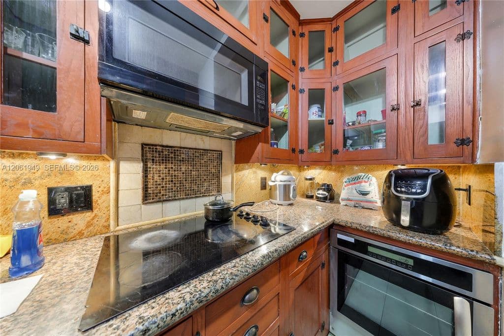 2+1 Condo — 1289 Marseille Dr #45