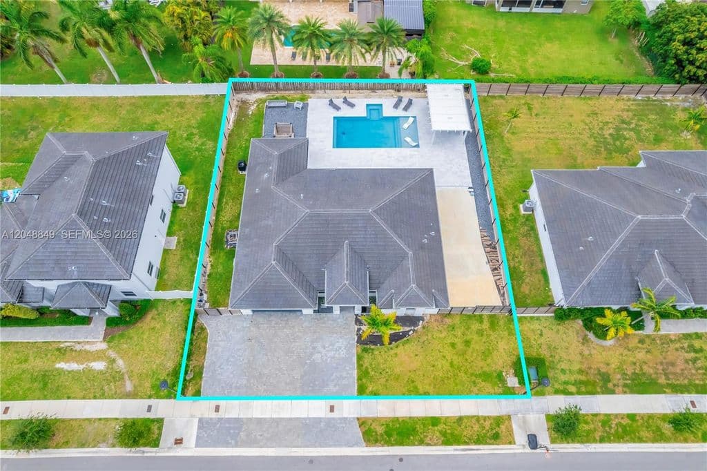 4+1 Müstakil ev — 21100 SW 127th Pl