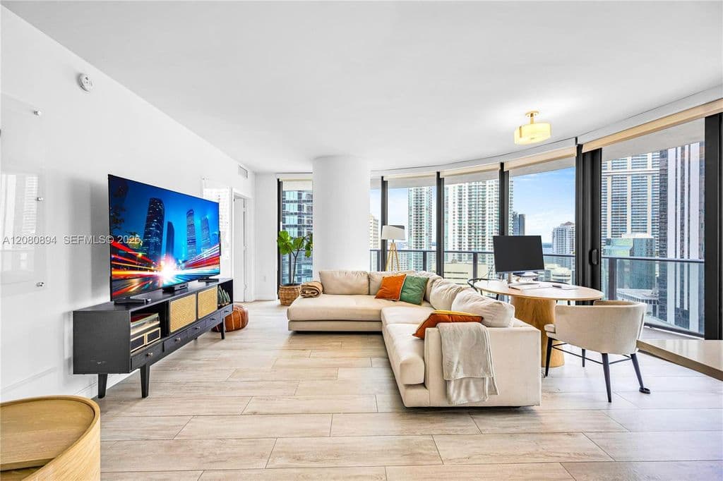 2-bedroom Condo — 45 SW 9th St APT 2103