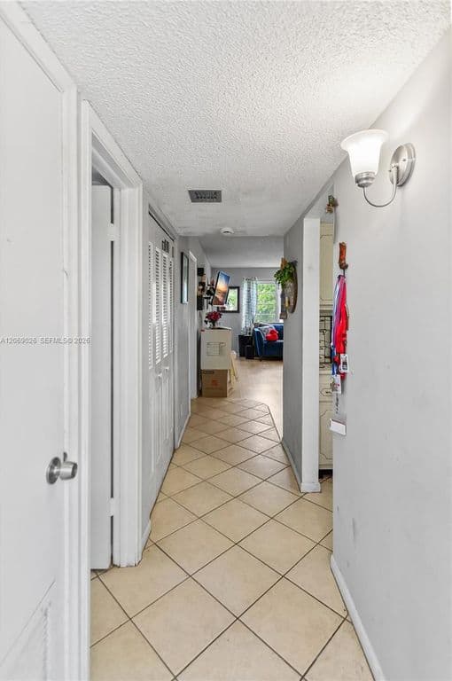 1+1 Condo — 201 Berkley Rd APT 309