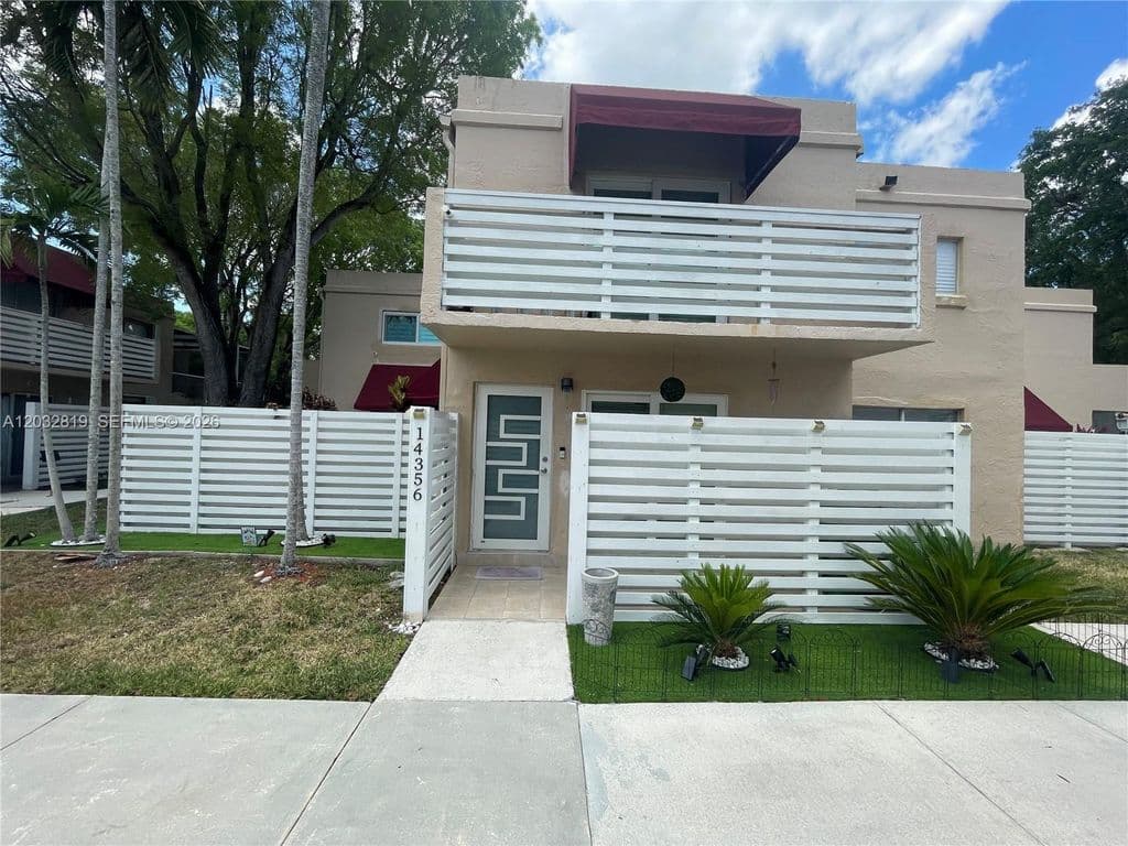 3-bedroom Property — 14356 SW 96th Ter
