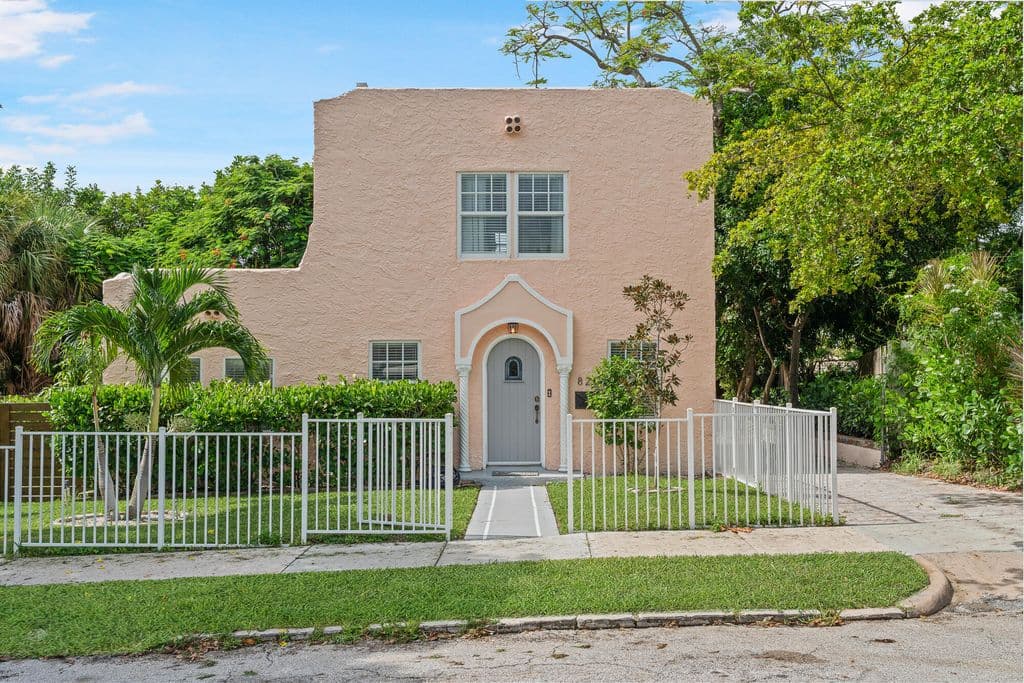 3-bedroom Single-Family Home — 820 29TH Street