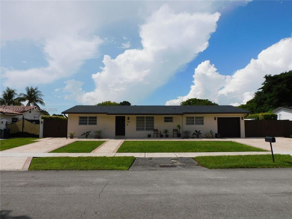 3+1 Müstakil ev — 14524 SW 80th St
