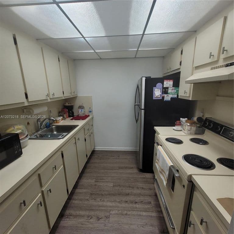 1-bedroom Condo — 151 SW 134th Way APT 212N