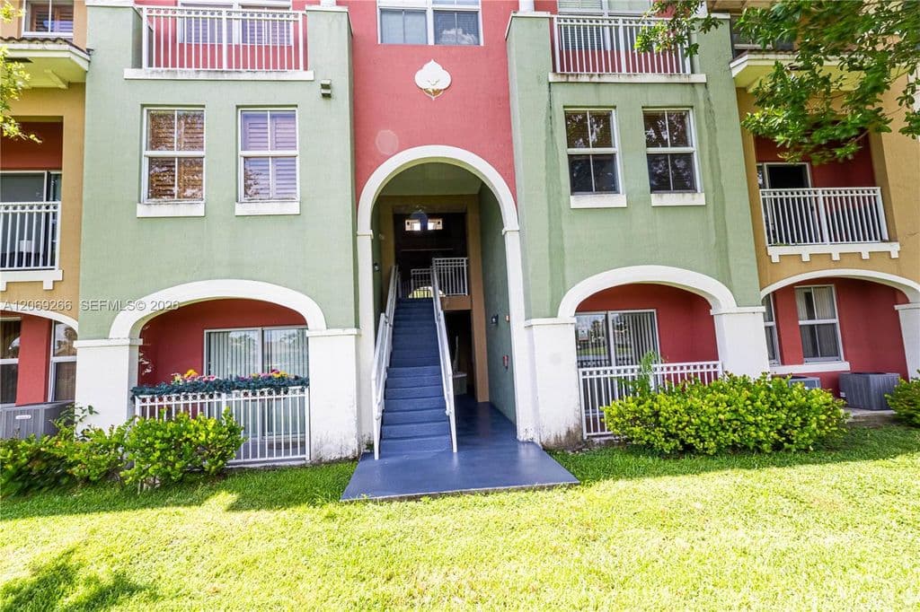3+1 Mülk — 11103 NW 83rd St APT 207