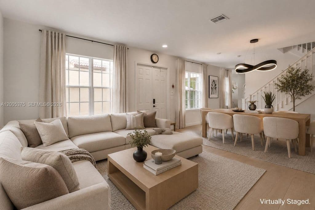 3-bedroom Property — 623 SW 146th Ter
