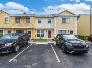 2+1 Townhouse — 2916 Dorchester Ln, Cooper City, 33026