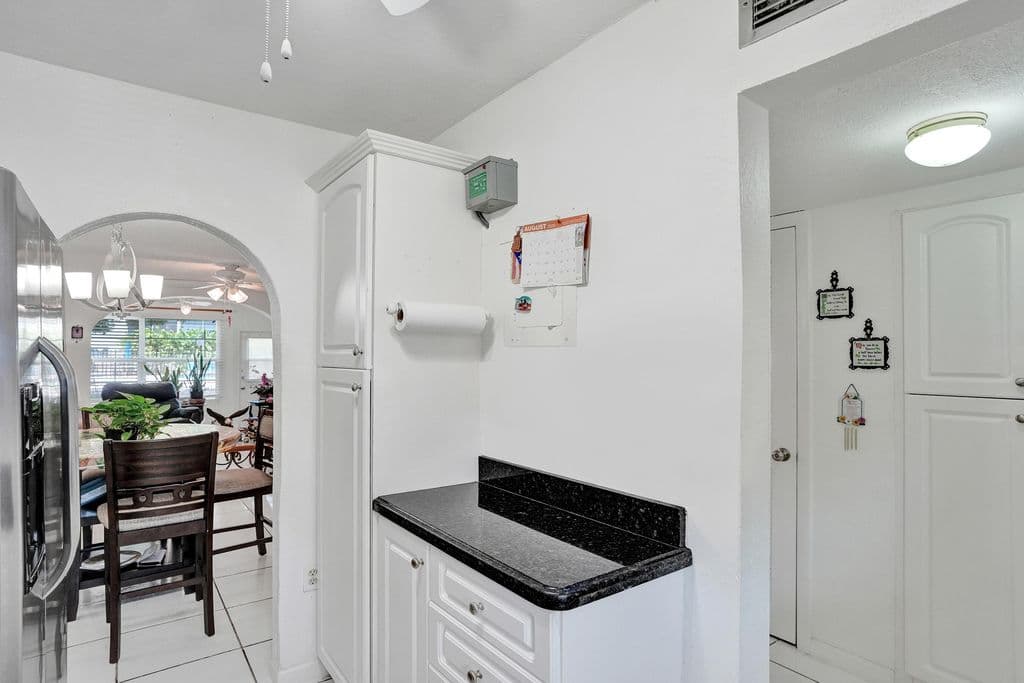 2+1 Condo — 2651 Sunrise Lakes Drive E #104