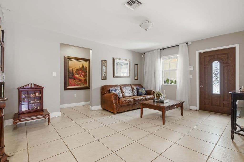 3+1 Müstakil ev — 20233 SW 85th Court