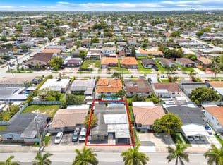 3+1 Müstakil ev — 3510 SW 87th Ave, Miami, 33165