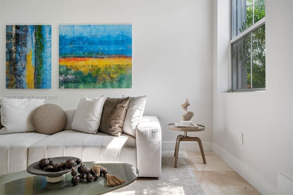 5+1 Müstakil ev — 21156 NE 33rd Ave