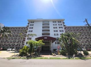 2-bedroom Condo — 3660 NE 166th St APT 302, North Miami Beach, 33160