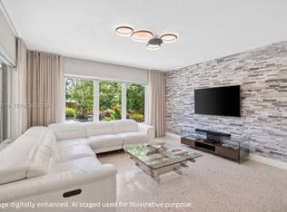 3-bedroom Single-Family Home — 709 NW 9th Ct, Hallandale Beach, 33009