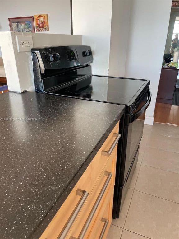 3-bedroom Condo — 18021 Biscayne Blvd APT 1701