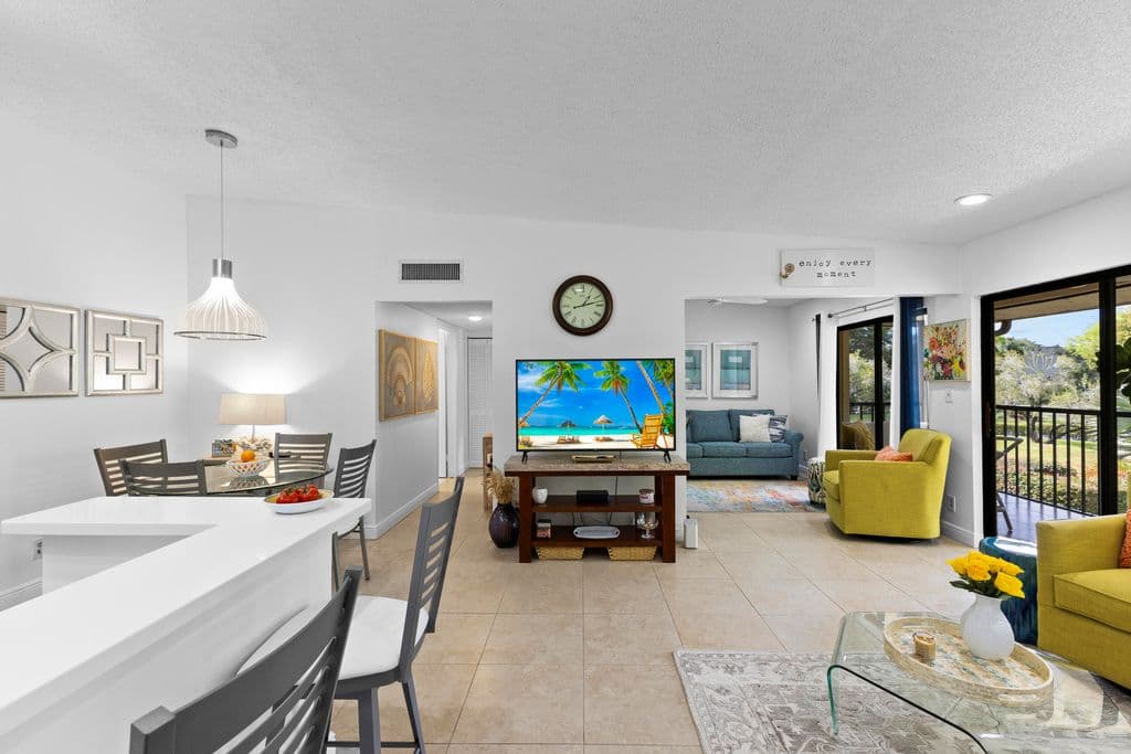 2-bedroom Condo — 15492 Lakes Of Delray Boulevard #203