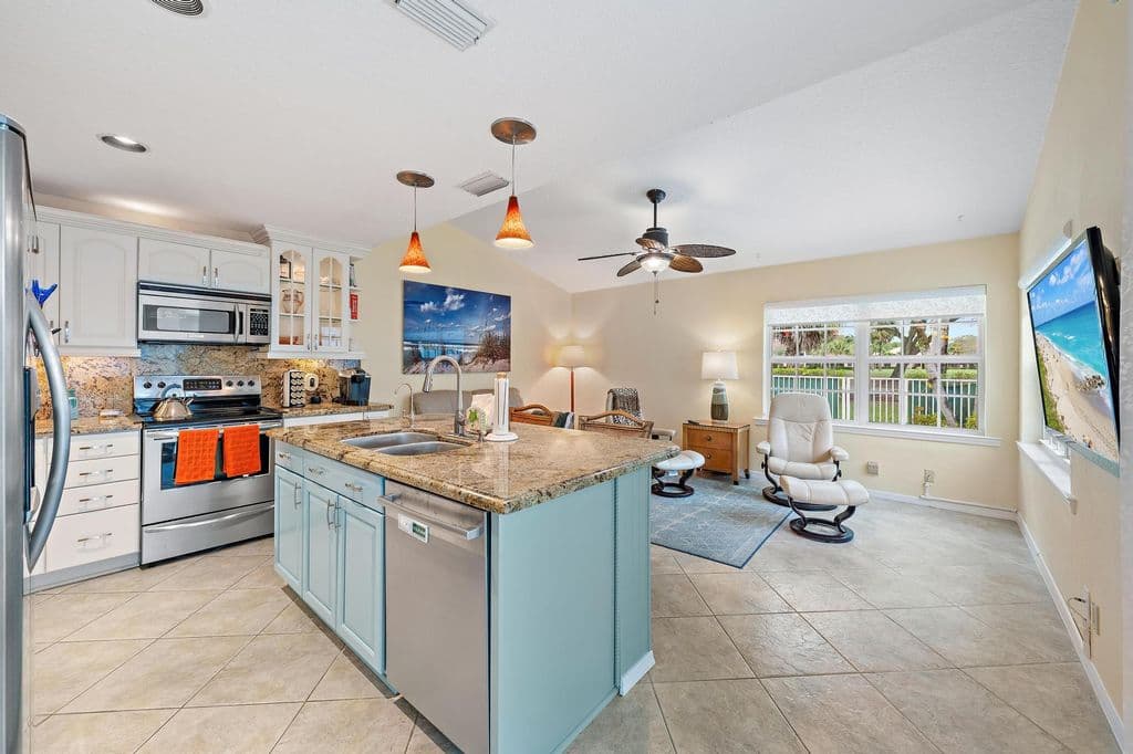 3-bedroom Single-Family Home — 18 Windsor Lane